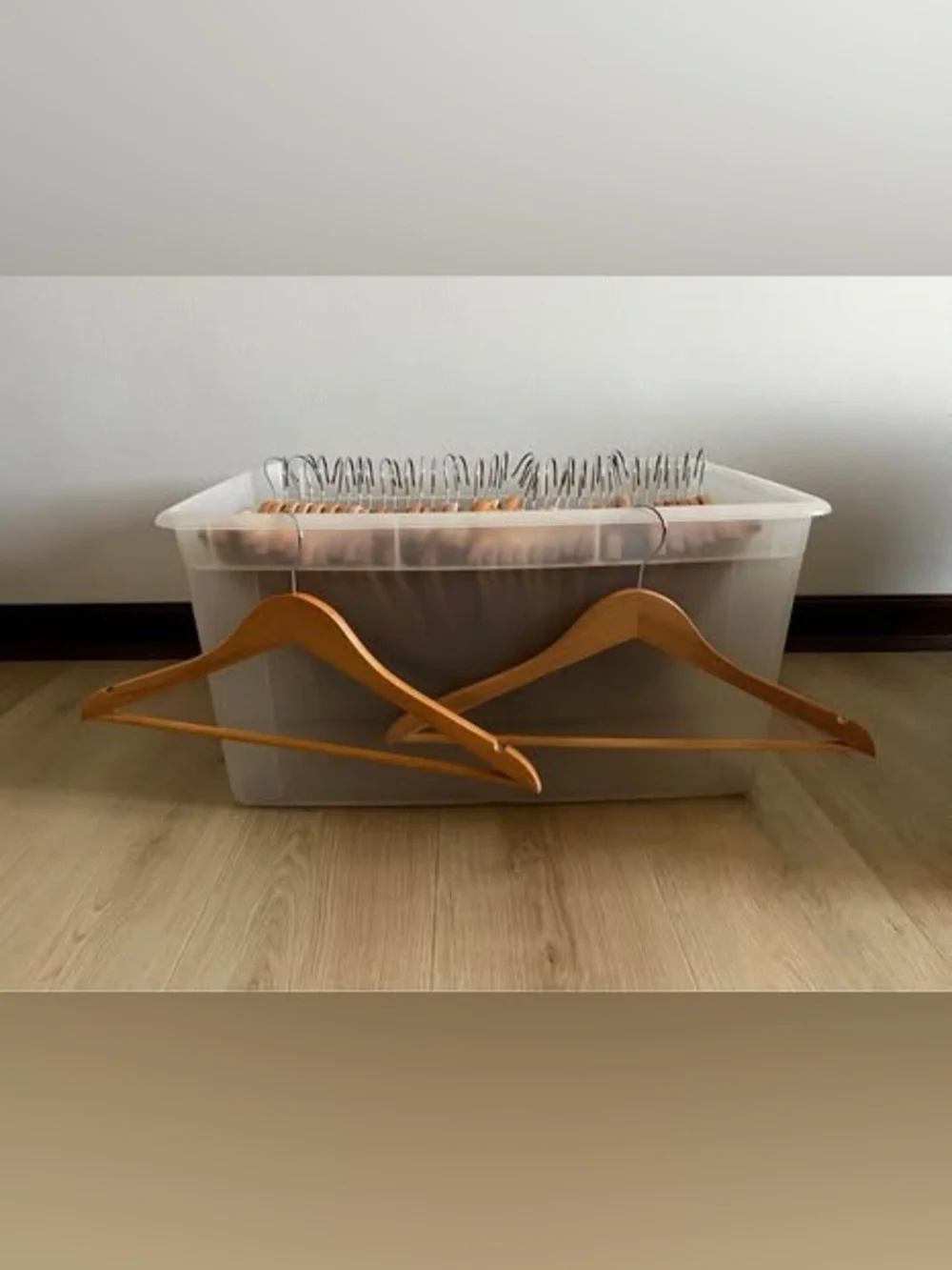 Wooden Suit Hangers - Natural Wood (Set)